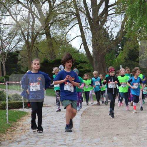 25.04.2026 - Das Zehntel Zöllner http://msf.ph/oto/9613329 25.04.2026 09:47:05 Laufen 5 meine-sportfotos.de