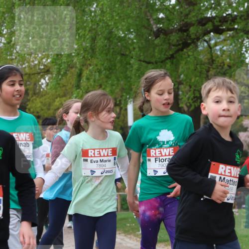 25.04.2026 - Das Zehntel Zöllner http://msf.ph/oto/9613560 25.04.2026 09:47:14 Laufen 92, 7894, 5467, 7902, 466 meine-sportfotos.de