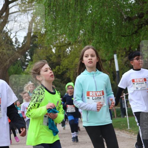 25.04.2026 - Das Zehntel Zöllner http://msf.ph/oto/9613599 25.04.2026 09:47:15 Laufen 5064, 6272, 5205 meine-sportfotos.de