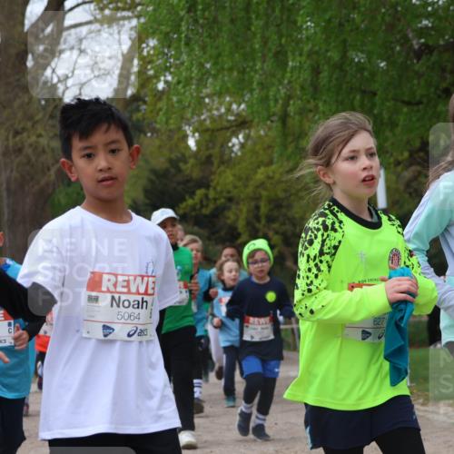 25.04.2026 - Das Zehntel Zöllner http://msf.ph/oto/9613609 25.04.2026 09:47:16 Laufen 5060, 5685, 5064, 10, 6272, 6271 meine-sportfotos.de