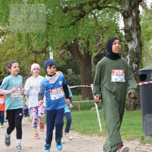 25.04.2026 - Das Zehntel Zöllner http://msf.ph/oto/9613885 25.04.2026 09:47:26 Laufen 5686, 6282, 5096 meine-sportfotos.de