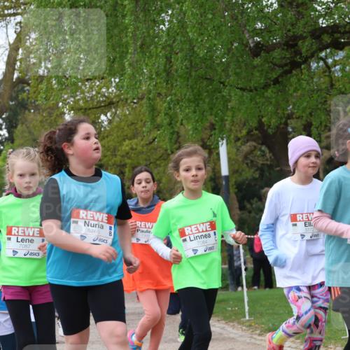 25.04.2026 - Das Zehntel Zöllner http://msf.ph/oto/9613942 25.04.2026 09:47:28 Laufen 6823, 7087, 5766, 7365, 7064, 5172 meine-sportfotos.de