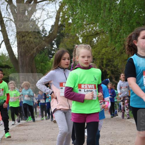 25.04.2026 - Das Zehntel Zöllner http://msf.ph/oto/9613975 25.04.2026 09:47:29 Laufen 7281, 70, 1510, 5766 meine-sportfotos.de