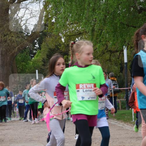 25.04.2026 - Das Zehntel Zöllner http://msf.ph/oto/9613986 25.04.2026 09:47:29 Laufen 7087, 6772, 5766, 3 meine-sportfotos.de