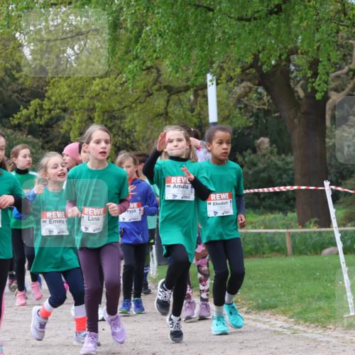 25.04.2026 - Das Zehntel Zöllner http://msf.ph/oto/9614105 25.04.2026 09:47:33 Laufen 7858, 7862, 7824 meine-sportfotos.de