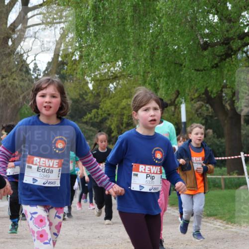 25.04.2026 - Das Zehntel Zöllner http://msf.ph/oto/9614381 25.04.2026 09:47:43 Laufen 5337, 5349, 5335 meine-sportfotos.de