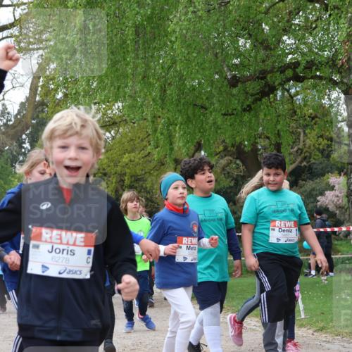 25.04.2026 - Das Zehntel Zöllner http://msf.ph/oto/9614482 25.04.2026 09:47:48 Laufen 5348, 6278, 5887, 5974 meine-sportfotos.de