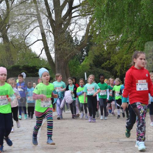25.04.2026 - Das Zehntel Zöllner http://msf.ph/oto/9614630 25.04.2026 09:47:55 Laufen 7018, 7031, 6115 meine-sportfotos.de