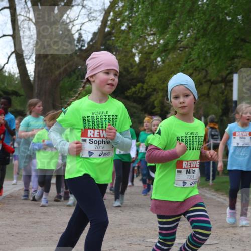 25.04.2026 - Das Zehntel Zöllner http://msf.ph/oto/9614661 25.04.2026 09:47:57 Laufen 7997, 68, 7018, 7031 meine-sportfotos.de