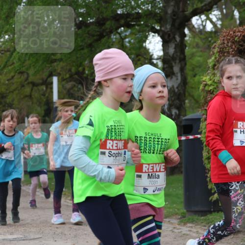25.04.2026 - Das Zehntel Zöllner http://msf.ph/oto/9614677 25.04.2026 09:47:57 Laufen 7013, 7031, 6115 meine-sportfotos.de