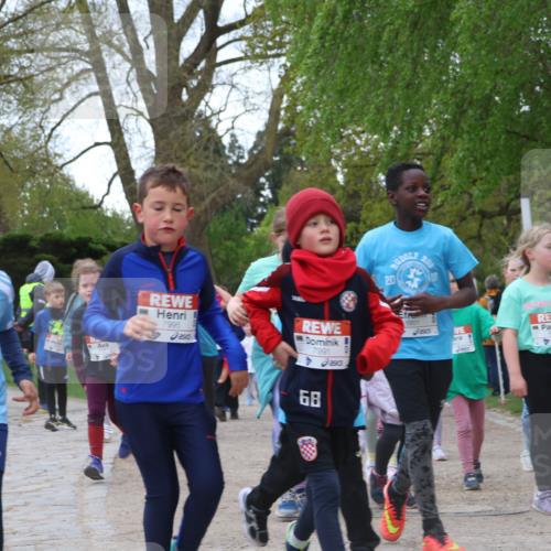 25.04.2026 - Das Zehntel Zöllner http://msf.ph/oto/9614754 25.04.2026 09:48:01 Laufen 7992, 7995, 7991, 68, 20 meine-sportfotos.de