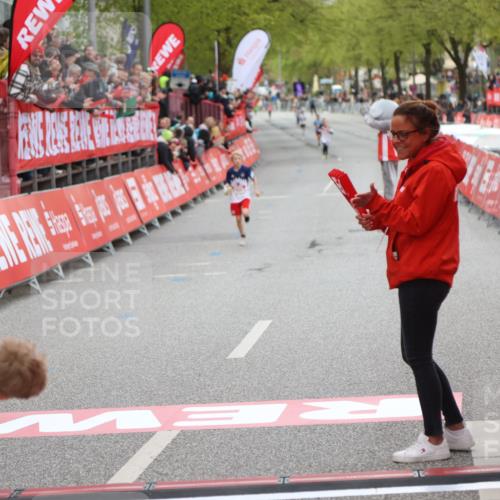 25.04.2026 - Das Zehntel Strokosch-Dieckow http://msf.ph/oto/9614801 25.04.2026 08:46:37 Ziel 4067 meine-sportfotos.de