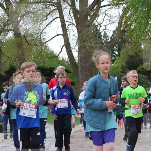 25.04.2026 - Das Zehntel Zöllner http://msf.ph/oto/9614917 25.04.2026 09:48:06 Laufen 5945, 7020, 5934 meine-sportfotos.de