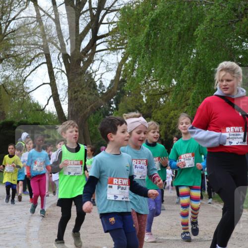 25.04.2026 - Das Zehntel Zöllner http://msf.ph/oto/9615034 25.04.2026 09:48:11 Laufen 5939, 7569, 7447, 1, 6466 meine-sportfotos.de