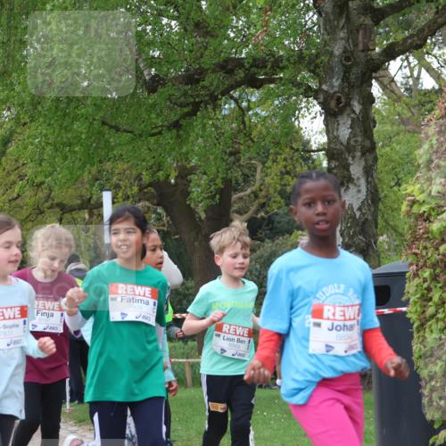 25.04.2026 - Das Zehntel Zöllner http://msf.ph/oto/9615115 25.04.2026 09:48:14 Laufen 7831, 6197, 7828, 5989, 6834, 7743 meine-sportfotos.de