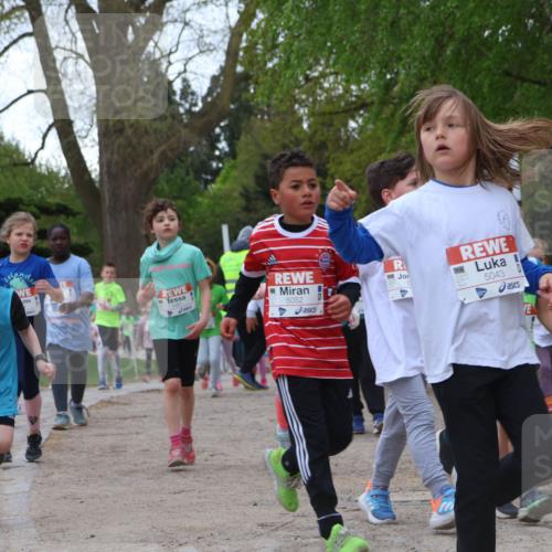 25.04.2026 - Das Zehntel Zöllner http://msf.ph/oto/9615186 25.04.2026 09:48:16 Laufen 5647, 5052, 5043 meine-sportfotos.de