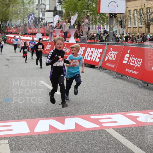 25.04.2026 - Das Zehntel Strokosch-Dieckow http://msf.ph/oto/9615371 25.04.2026 10:58:57 Ziel 5032, 5168, 5206, 5377, 5476, 5608, 5616, 5643, 5810, 6331, 6378, 6408, 6603, 6848, 6892, 6893, 6897, 7915, 7931, 7945, 8070 meine-sportfotos.de