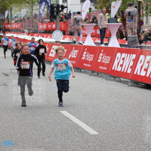 25.04.2026 - Das Zehntel Strokosch-Dieckow http://msf.ph/oto/9615405 25.04.2026 10:58:56 Ziel 5032, 5168, 5377, 5395, 5404, 5476, 5608, 5616, 5643, 5810, 5973, 6331, 6408, 6603, 6708, 6848, 6892, 6893, 6897, 7915, 7931, 7942, 7945, 8002, 8070 meine-sportfotos.de