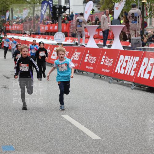 25.04.2026 - Das Zehntel Strokosch-Dieckow http://msf.ph/oto/9615414 25.04.2026 10:58:56 Ziel 5032, 5168, 5377, 5395, 5404, 5476, 5608, 5616, 5643, 5810, 5973, 6331, 6408, 6603, 6708, 6848, 6892, 6893, 6897, 7915, 7931, 7942, 7945, 8002, 8070 meine-sportfotos.de