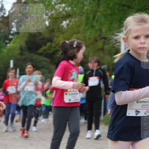 25.04.2026 - Das Zehntel Zöllner http://msf.ph/oto/9615484 25.04.2026 09:48:24 Laufen 7215, 6560 meine-sportfotos.de