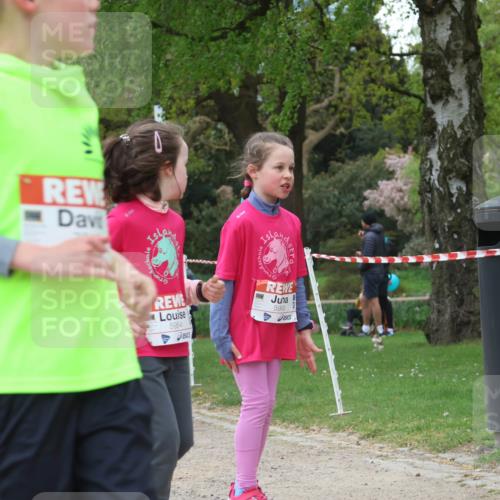 25.04.2026 - Das Zehntel Zöllner http://msf.ph/oto/9615501 25.04.2026 09:48:25 Laufen 5964, 5948 meine-sportfotos.de