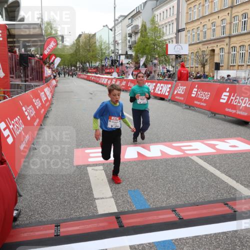 25.04.2026 - Das Zehntel Strokosch-Dieckow http://msf.ph/oto/9615504 25.04.2026 10:57:07 Ziel 5017, 5161, 5412, 5480, 5585, 5784, 5870, 5896, 6157, 6293, 6300, 6301, 6307, 6495, 6515, 6702, 6761, 6980, 7047, 7309, 7326, 7363, 7508, 7605, 7818, 7943, 8012, 8028, 8034, 8038 meine-sportfotos.de