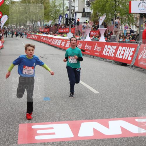 25.04.2026 - Das Zehntel Strokosch-Dieckow http://msf.ph/oto/9615559 25.04.2026 10:57:06 Ziel 5017, 5161, 5412, 5480, 5585, 5870, 5896, 6157, 6293, 6300, 6301, 6307, 6495, 6515, 6702, 6761, 6980, 7047, 7053, 7309, 7326, 7363, 7508, 7943, 8012, 8028, 8034 meine-sportfotos.de
