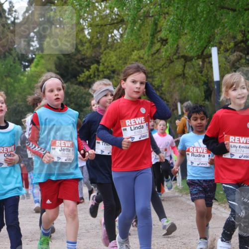 25.04.2026 - Das Zehntel Zöllner http://msf.ph/oto/9615589 25.04.2026 09:48:29 Laufen 5599, 6570, 6163, 6792, 6174, 6160 meine-sportfotos.de