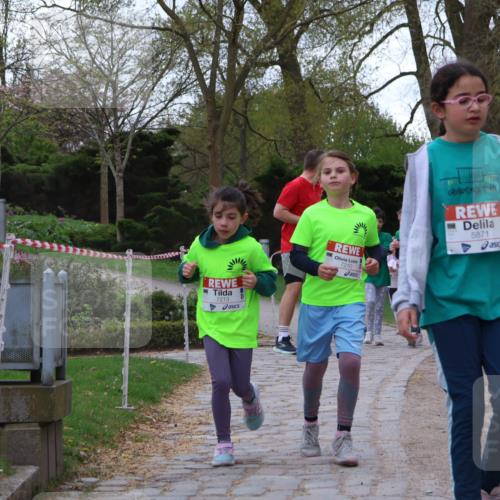 25.04.2026 - Das Zehntel Zöllner http://msf.ph/oto/9615654 25.04.2026 09:48:32 Laufen 7213, 7210, 5871, 743, 5873 meine-sportfotos.de