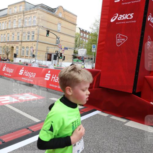 25.04.2026 - Das Zehntel Strokosch-Dieckow http://msf.ph/oto/9615657 25.04.2026 10:57:01 Ziel 5156, 5161, 5480, 5711, 6164, 6189, 6475, 6735, 6761, 6842, 7047, 7053, 7074, 7203, 7226, 7363, 7389, 7508, 7821, 7842, 7878, 8012 meine-sportfotos.de
