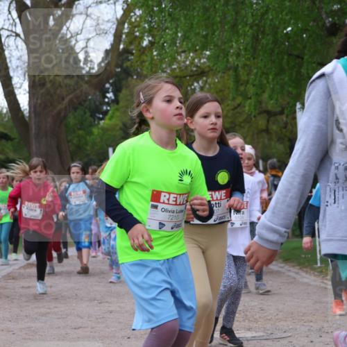 25.04.2026 - Das Zehntel Zöllner http://msf.ph/oto/9615688 25.04.2026 09:48:33 Laufen 7213, 7210, 07, 5124, 5871 meine-sportfotos.de