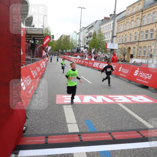 25.04.2026 - Das Zehntel Strokosch-Dieckow http://msf.ph/oto/9615794 25.04.2026 10:57:00 Ziel 5080, 5156, 5161, 5480, 5495, 5711, 6164, 6189, 6475, 6705, 6735, 6761, 6842, 7053, 7074, 7203, 7226, 7363, 7389, 7508, 7821, 7842, 7878, 8012 meine-sportfotos.de