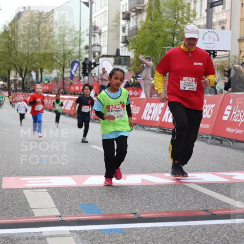 25.04.2026 - Das Zehntel Strokosch-Dieckow http://msf.ph/oto/9615811 25.04.2026 09:08:03 Ziel 1077, 1087, 1236, 1413, 2573, 3129 meine-sportfotos.de