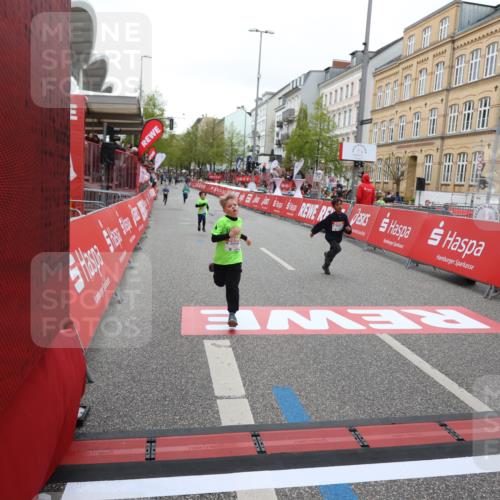 25.04.2026 - Das Zehntel Strokosch-Dieckow http://msf.ph/oto/9615818 25.04.2026 10:57:00 Ziel 5080, 5156, 5161, 5480, 5495, 5711, 6164, 6189, 6475, 6705, 6735, 6761, 6842, 7053, 7074, 7203, 7226, 7363, 7389, 7508, 7821, 7842, 7878, 8012 meine-sportfotos.de