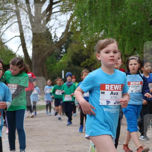 25.04.2026 - Das Zehntel Zöllner http://msf.ph/oto/9615846 25.04.2026 09:48:40 Laufen 20, 6791, 6795, 7668 meine-sportfotos.de