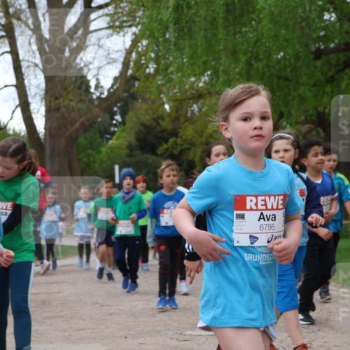 25.04.2026 - Das Zehntel Zöllner http://msf.ph/oto/9615849 25.04.2026 09:48:40 Laufen 20, 6791, 6795, 6795 meine-sportfotos.de