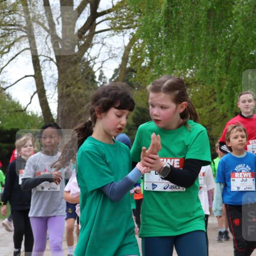 25.04.2026 - Das Zehntel Zöllner http://msf.ph/oto/9615907 25.04.2026 09:48:42 Laufen 6851 meine-sportfotos.de