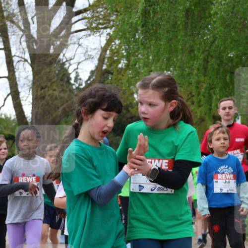 25.04.2026 - Das Zehntel Zöllner http://msf.ph/oto/9615909 25.04.2026 09:48:42 Laufen 6851 meine-sportfotos.de