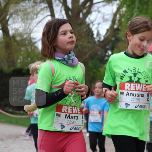 25.04.2026 - Das Zehntel Zöllner http://msf.ph/oto/9616097 25.04.2026 09:48:49 Laufen 7295, 7268 meine-sportfotos.de