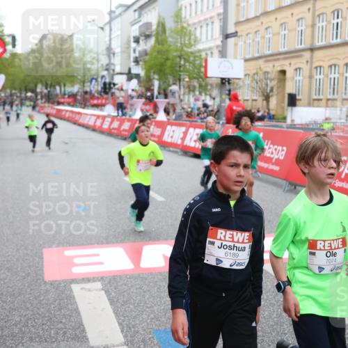 25.04.2026 - Das Zehntel Strokosch-Dieckow http://msf.ph/oto/9616101 25.04.2026 10:56:57 Ziel 5080, 5156, 5270, 5495, 5692, 5711, 6164, 6189, 6475, 6705, 6735, 6842, 6918, 6946, 7074, 7203, 7226, 7310, 7317, 7389, 7638, 7821, 7842, 7878 meine-sportfotos.de