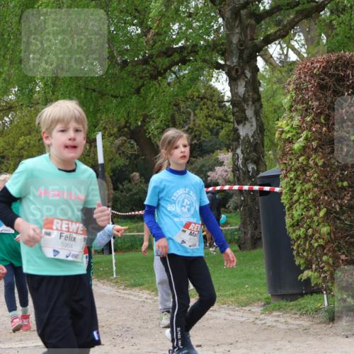 25.04.2026 - Das Zehntel Zöllner http://msf.ph/oto/9616128 25.04.2026 09:48:51 Laufen 6799, 5964, 20, 678 meine-sportfotos.de