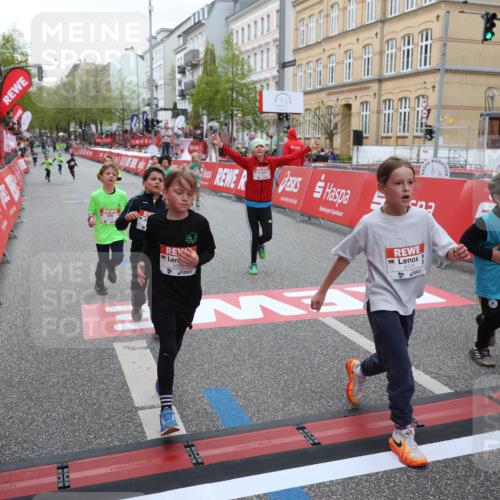 25.04.2026 - Das Zehntel Strokosch-Dieckow http://msf.ph/oto/9616383 25.04.2026 10:56:55 Ziel 5080, 5270, 5319, 5322, 5495, 5692, 5711, 6164, 6189, 6224, 6705, 6842, 6875, 6918, 6939, 6946, 7074, 7203, 7250, 7310, 7317, 7389, 7638, 7821, 8066 meine-sportfotos.de