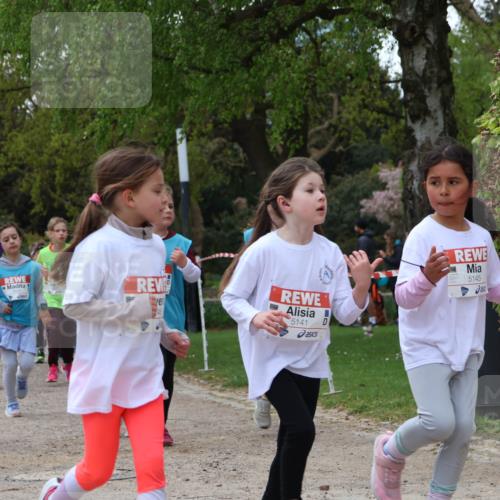 25.04.2026 - Das Zehntel Zöllner http://msf.ph/oto/9616418 25.04.2026 09:49:05 Laufen 5883, 5141, 5145 meine-sportfotos.de