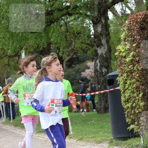 25.04.2026 - Das Zehntel Zöllner http://msf.ph/oto/9616497 25.04.2026 09:49:08 Laufen 70, 5064 meine-sportfotos.de