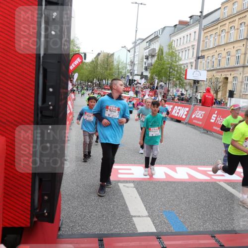 25.04.2026 - Das Zehntel Strokosch-Dieckow http://msf.ph/oto/9616594 25.04.2026 10:56:50 Ziel 5270, 5319, 5322, 5342, 5507, 5644, 5646, 5692, 5872, 6031, 6224, 6429, 6713, 6875, 6939, 6946, 6989, 7005, 7131, 7250, 7266, 7310, 7317, 7319, 7468, 7592, 7638, 8066 meine-sportfotos.de