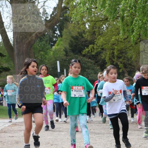 25.04.2026 - Das Zehntel Zöllner http://msf.ph/oto/9616598 25.04.2026 09:49:11 Laufen 7457, 6462, 5189, 6811 meine-sportfotos.de
