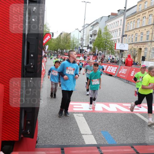25.04.2026 - Das Zehntel Strokosch-Dieckow http://msf.ph/oto/9616612 25.04.2026 10:56:50 Ziel 5270, 5319, 5322, 5342, 5507, 5644, 5646, 5692, 5872, 6031, 6224, 6429, 6713, 6875, 6939, 6946, 6989, 7005, 7131, 7250, 7266, 7310, 7317, 7319, 7468, 7592, 7638, 8066 meine-sportfotos.de