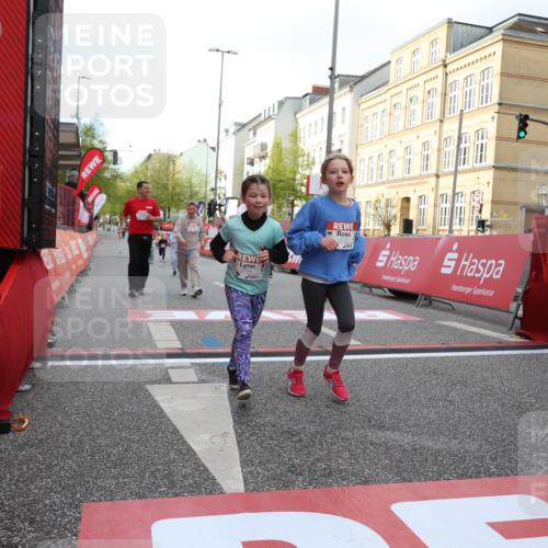 25.04.2026 - Das Zehntel Strokosch-Dieckow http://msf.ph/oto/9616681 25.04.2026 09:10:35 Ziel 1069, 1476, 2535, 3754, 3772 meine-sportfotos.de
