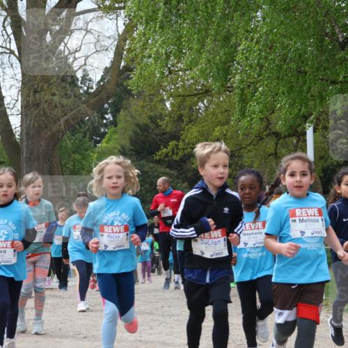 25.04.2026 - Das Zehntel Zöllner http://msf.ph/oto/9616750 25.04.2026 09:49:16 Laufen 6796, 10, 6807, 6773, 6769, 6777, 7415 meine-sportfotos.de