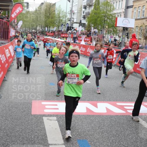 25.04.2026 - Das Zehntel Strokosch-Dieckow http://msf.ph/oto/9616788 25.04.2026 10:56:48 Ziel 5257, 5319, 5322, 5342, 5507, 5511, 5644, 5646, 5747, 5872, 6011, 6013, 6031, 6224, 6385, 6429, 6713, 6875, 6939, 6989, 7005, 7131, 7250, 7266, 7319, 7468, 7592, 8066 meine-sportfotos.de